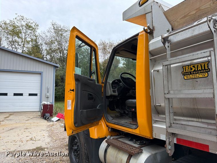 image for item DT3067 2012 International WorkStar 7400 dump truck