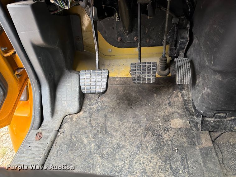 image for item DT3067 2012 International WorkStar 7400 dump truck