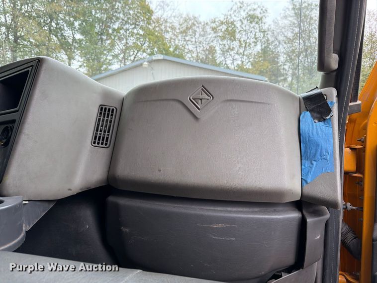 image for item DT3067 2012 International WorkStar 7400 dump truck