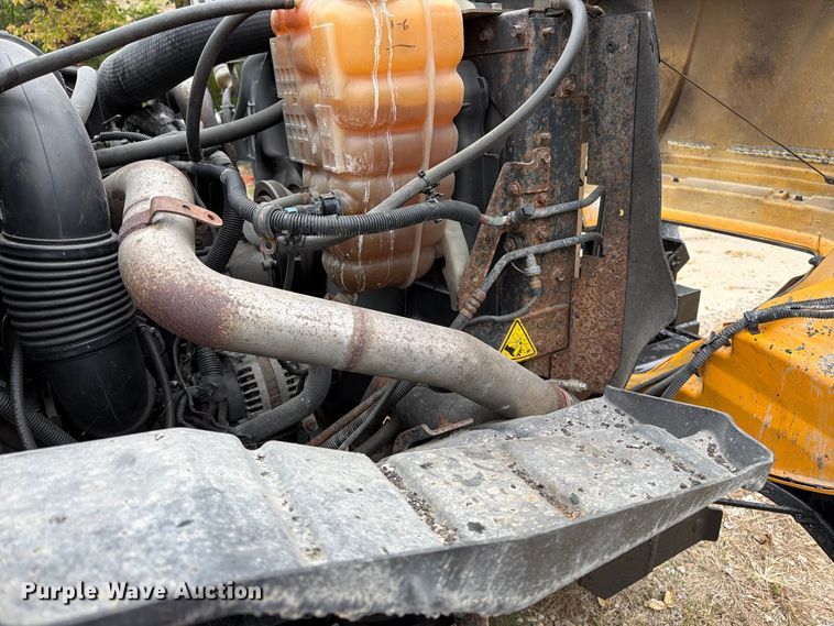 image for item DT3067 2012 International WorkStar 7400 dump truck
