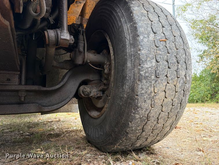 image for item DT3067 2012 International WorkStar 7400 dump truck