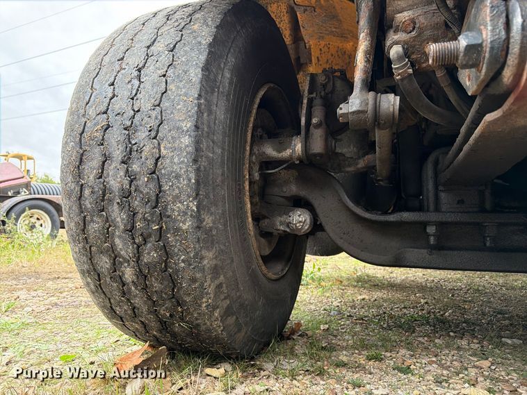 image for item DT3067 2012 International WorkStar 7400 dump truck