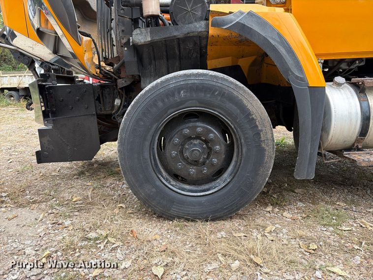 image for item DT3067 2012 International WorkStar 7400 dump truck