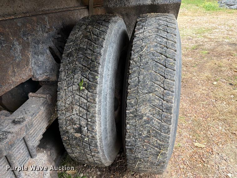 image for item DT3067 2012 International WorkStar 7400 dump truck
