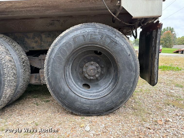 image for item DT3067 2012 International WorkStar 7400 dump truck