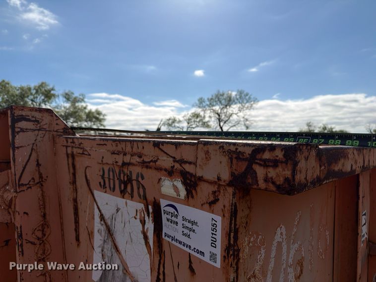 image for item DU1557 Roll-off container