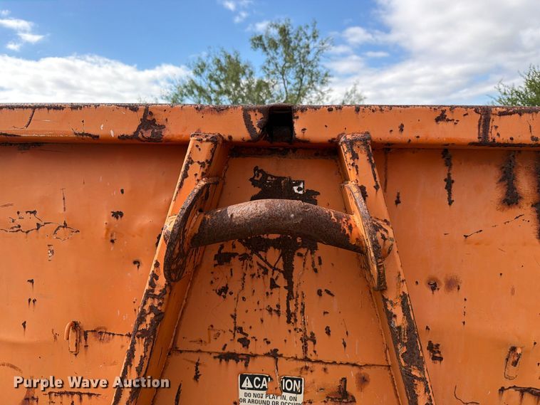 image for item DU1558 Roll-off container