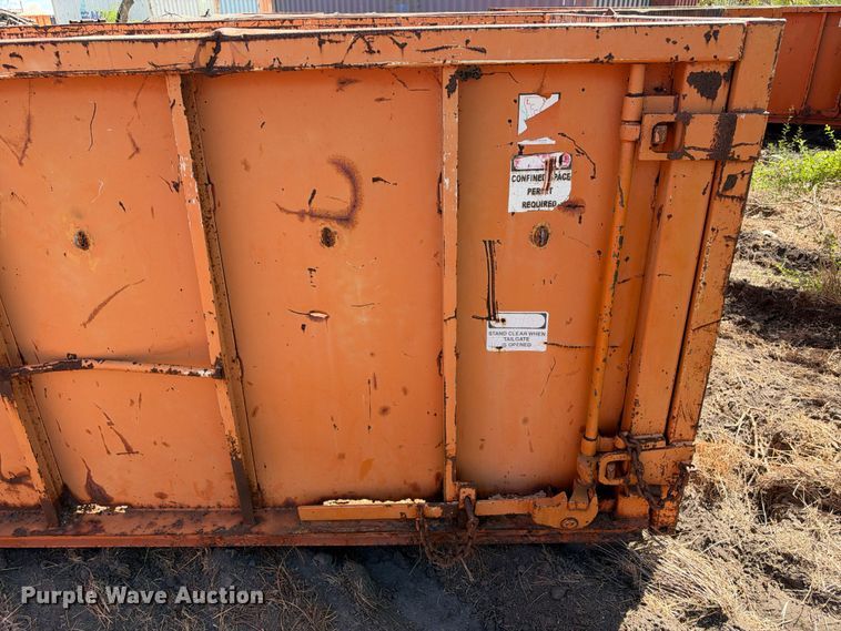 image for item DU1560 Roll-off container