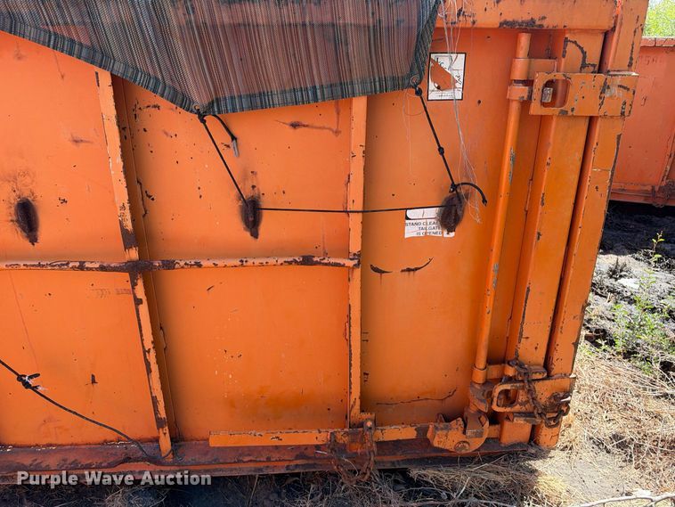 image for item DU1561 Roll-off container