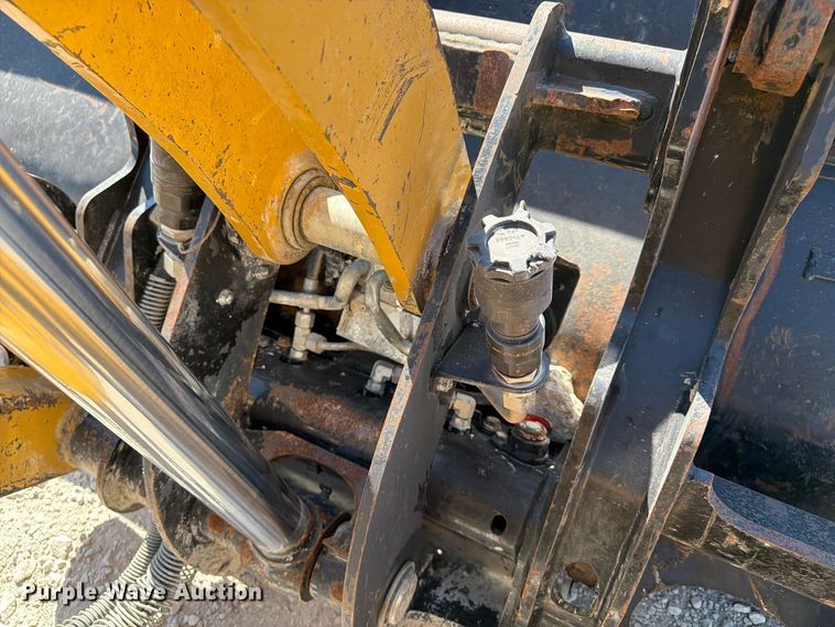 image for item DU1578 2022 Caterpillar 420 XE backhoe