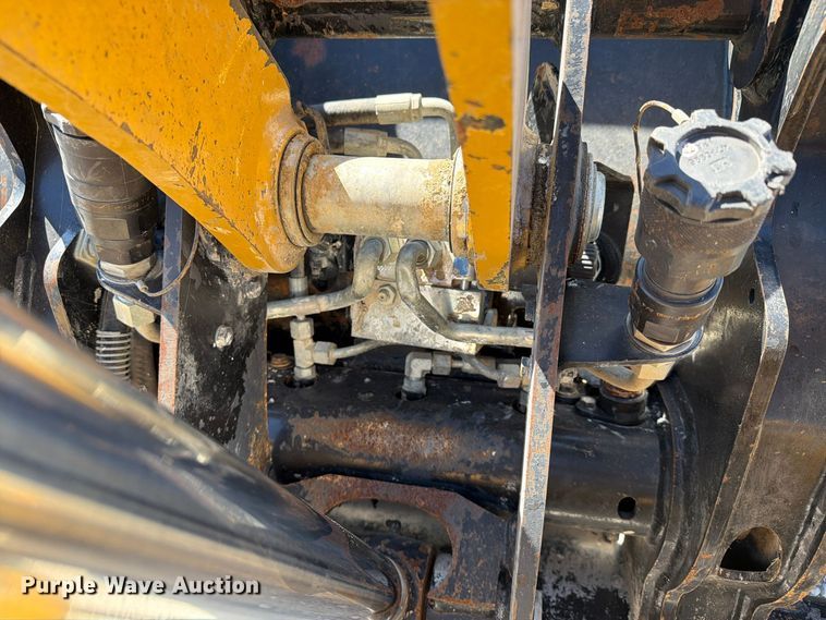 image for item DU1578 2022 Caterpillar 420 XE backhoe