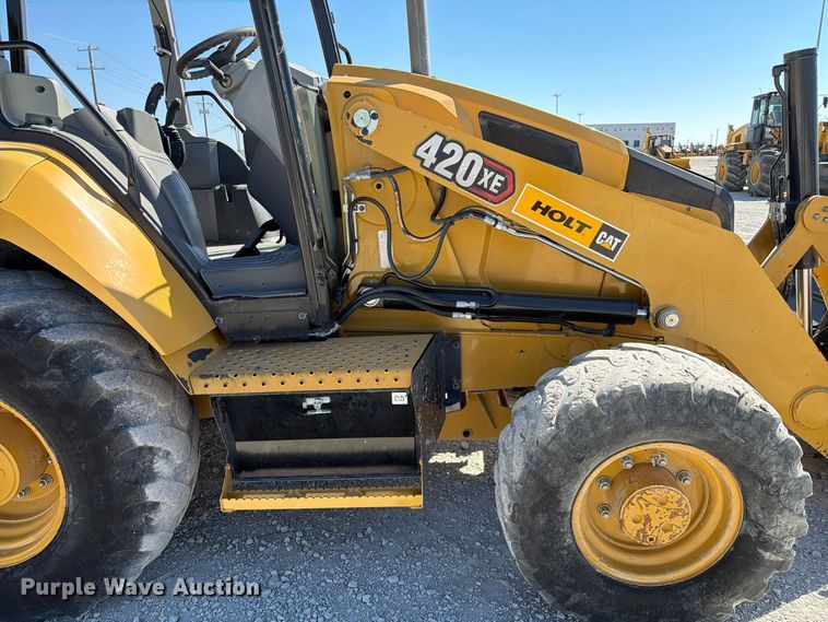 image for item DU1578 2022 Caterpillar 420 XE backhoe