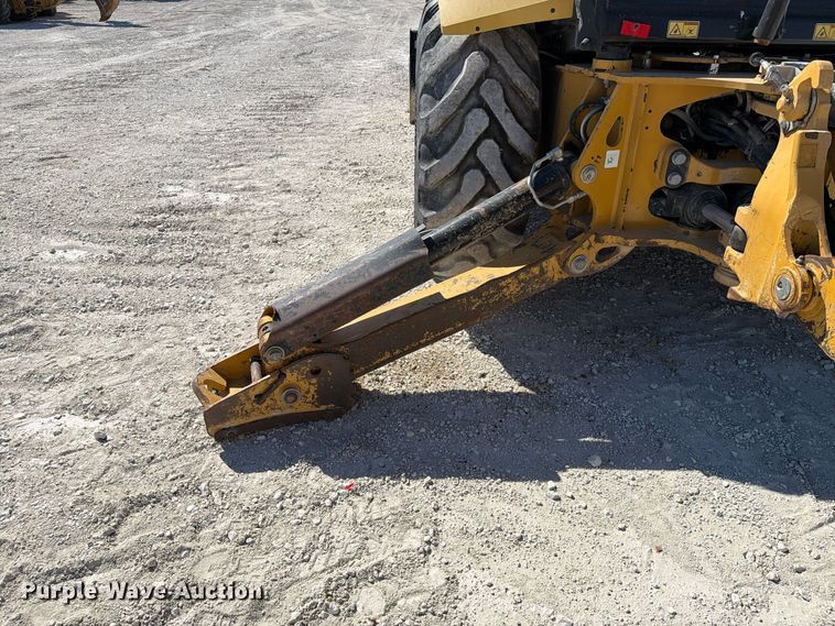 image for item DU1578 2022 Caterpillar 420 XE backhoe