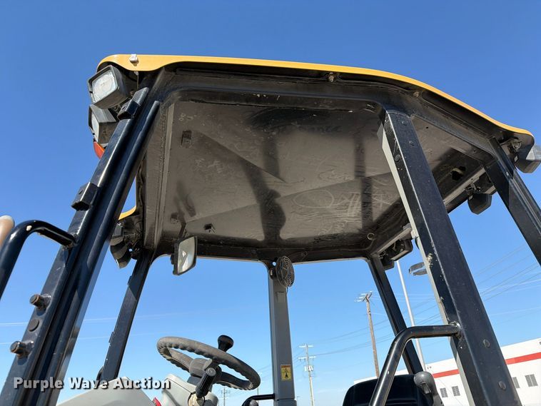 image for item DU1578 2022 Caterpillar 420 XE backhoe