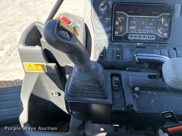 image for item DU1578 2022 Caterpillar 420 XE backhoe