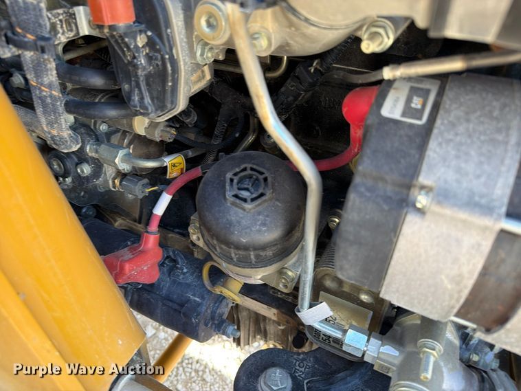 image for item DU1578 2022 Caterpillar 420 XE backhoe