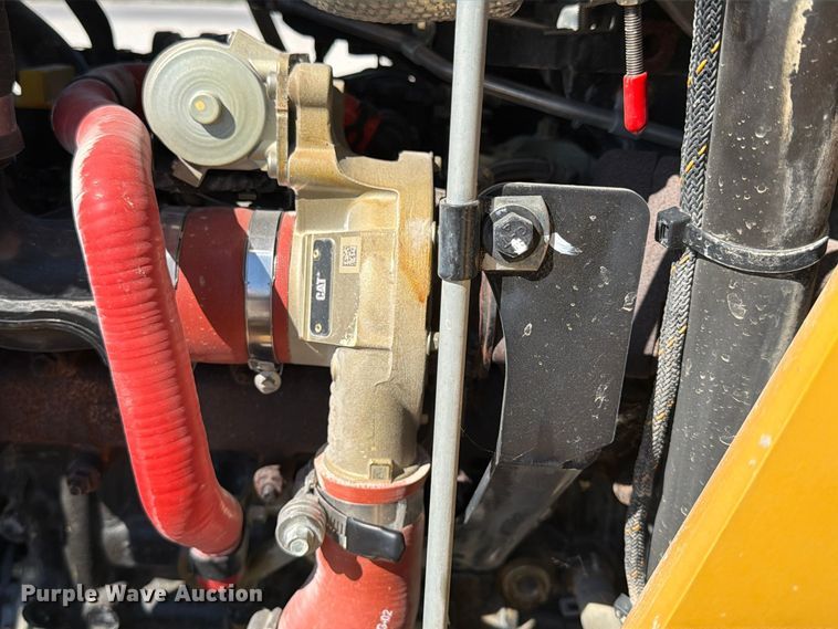 image for item DU1578 2022 Caterpillar 420 XE backhoe