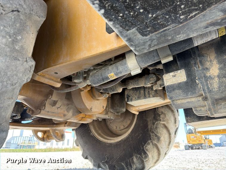 image for item DU1578 2022 Caterpillar 420 XE backhoe