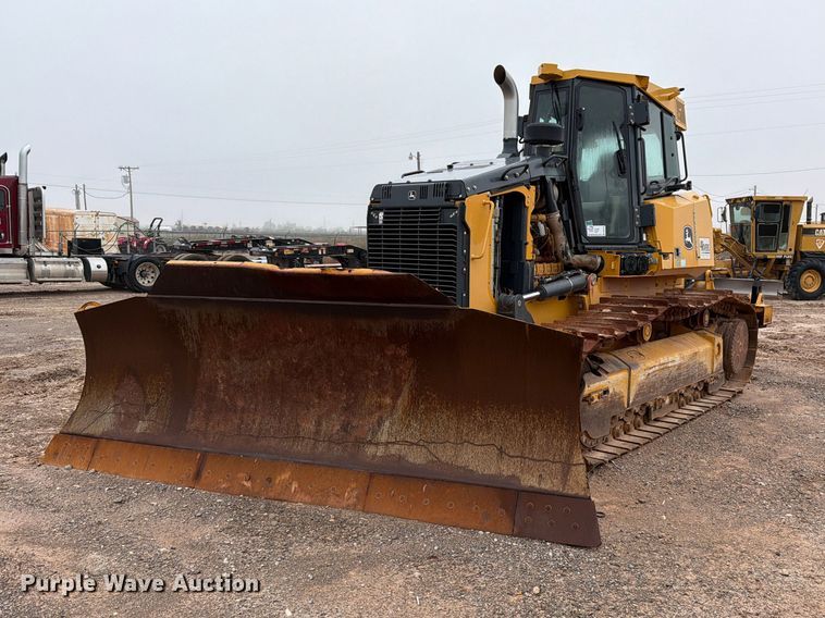 image for item DU1579 2017 John Deere 850K WLT dozer