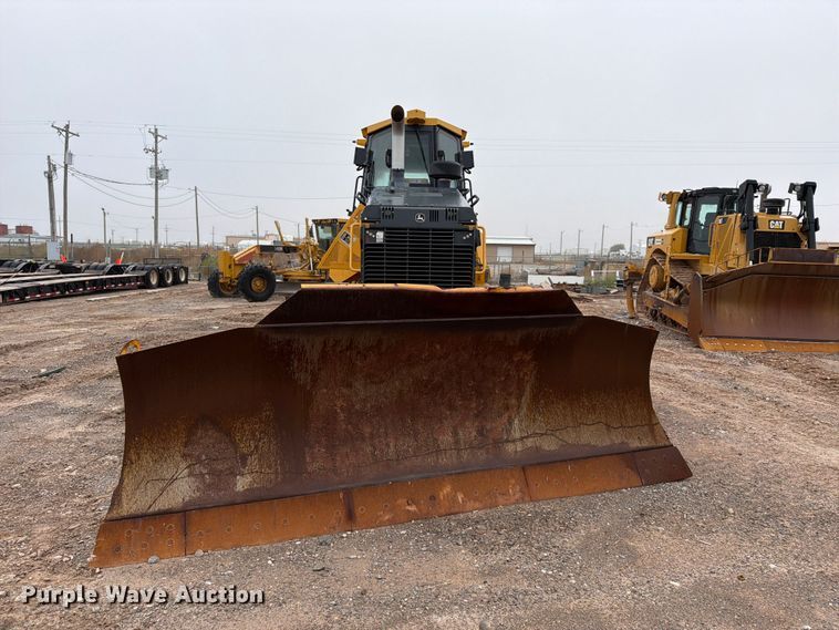 image for item DU1579 2017 John Deere 850K WLT dozer