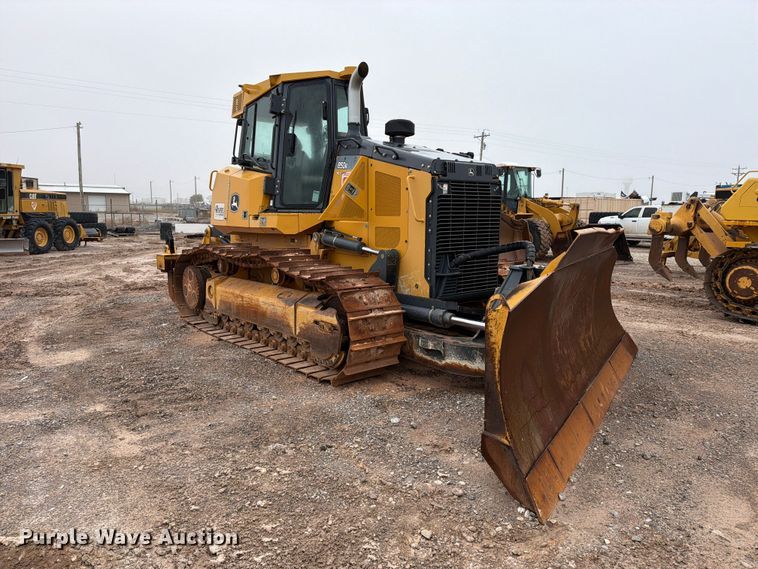 image for item DU1579 2017 John Deere 850K WLT dozer