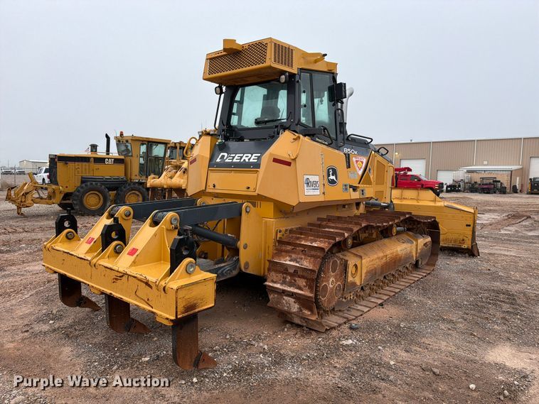 image for item DU1579 2017 John Deere 850K WLT dozer