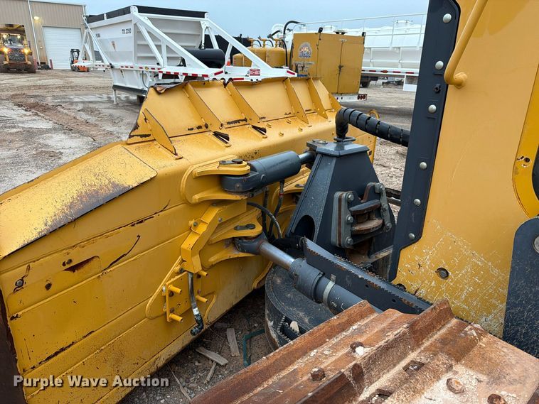 image for item DU1579 2017 John Deere 850K WLT dozer