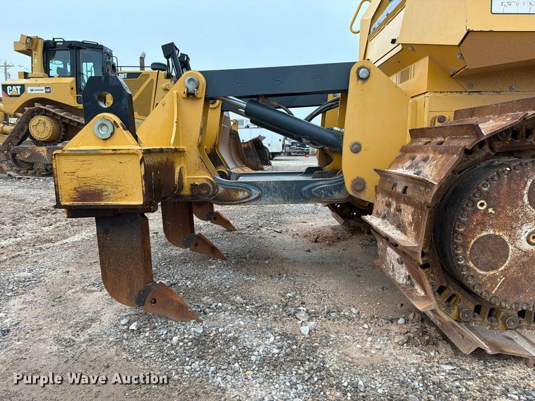 image for item DU1579 2017 John Deere 850K WLT dozer