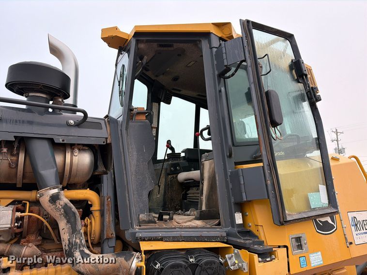 image for item DU1579 2017 John Deere 850K WLT dozer