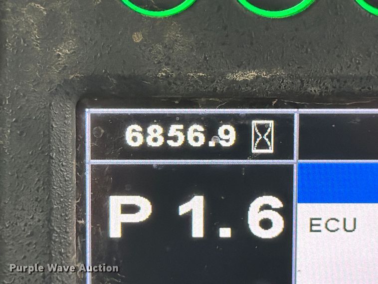 image for item DU1579 2017 John Deere 850K WLT dozer