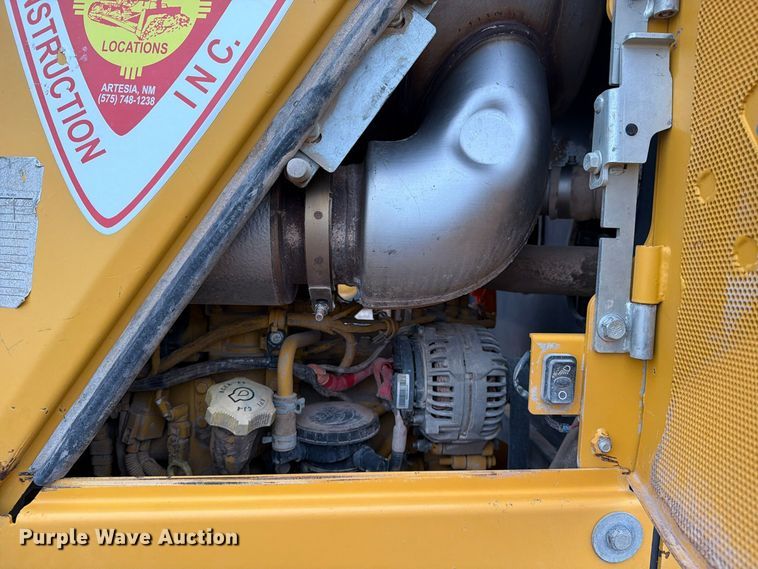 image for item DU1579 2017 John Deere 850K WLT dozer
