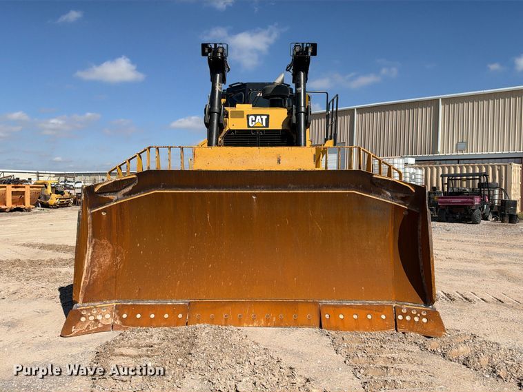 image for item DU1580 2017 Caterpillar D8T dozer