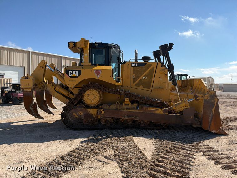 image for item DU1580 2017 Caterpillar D8T dozer
