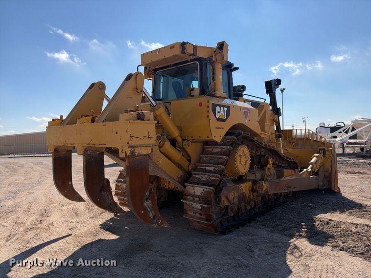 image for item DU1580 2017 Caterpillar D8T dozer