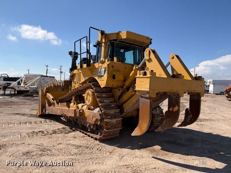 image for item DU1580 2017 Caterpillar D8T dozer