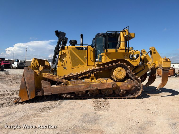 image for item DU1580 2017 Caterpillar D8T dozer
