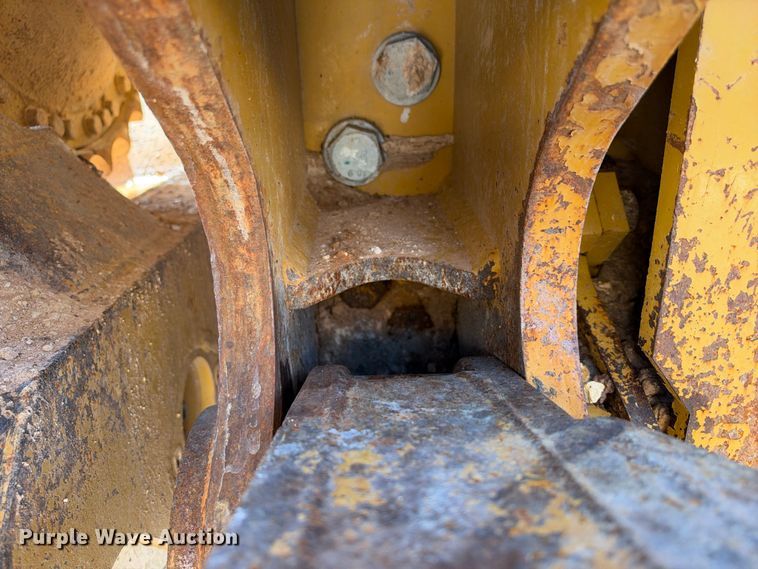 image for item DU1580 2017 Caterpillar D8T dozer