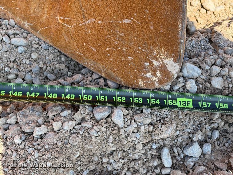 image for item DU1580 2017 Caterpillar D8T dozer