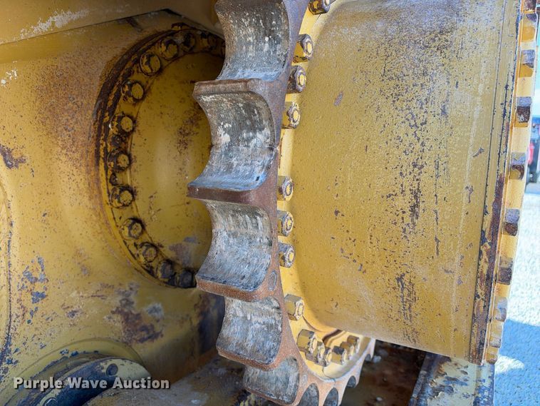 image for item DU1580 2017 Caterpillar D8T dozer