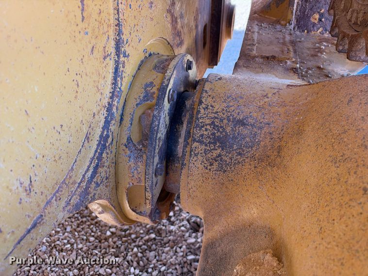 image for item DU1580 2017 Caterpillar D8T dozer