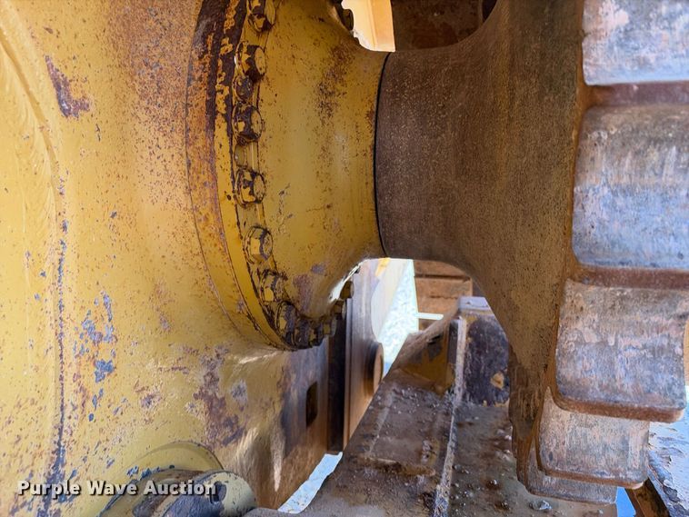 image for item DU1580 2017 Caterpillar D8T dozer