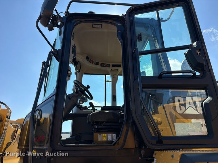 image for item DU1581 2014 Caterpillar 924K wheel loader