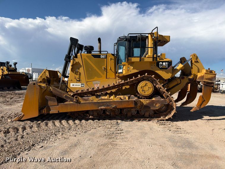 image for item DU1582 2015 Caterpillar D8T dozer
