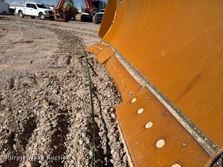image for item DU1582 2015 Caterpillar D8T dozer