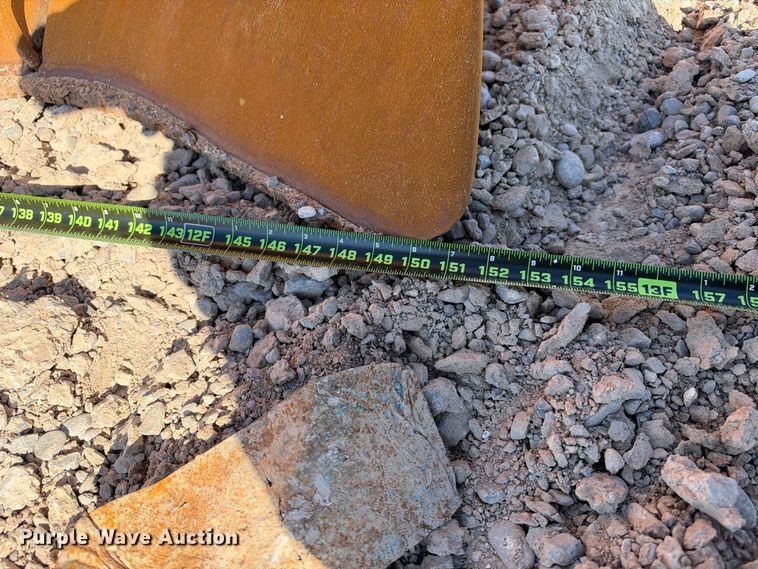image for item DU1582 2015 Caterpillar D8T dozer