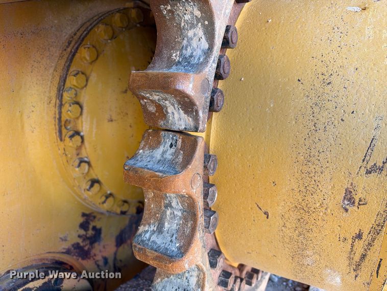image for item DU1582 2015 Caterpillar D8T dozer
