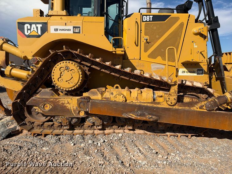 image for item DU1582 2015 Caterpillar D8T dozer