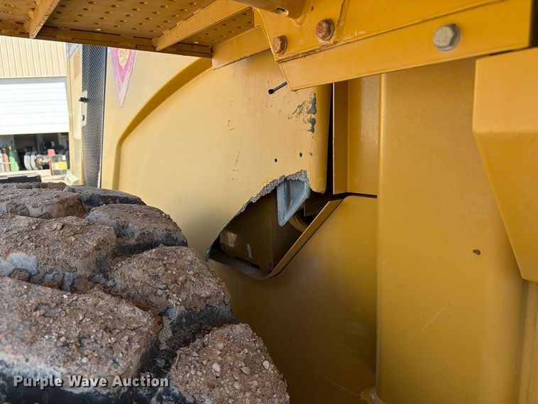 image for item DU1583 2004 Caterpillar 938G wheel loader