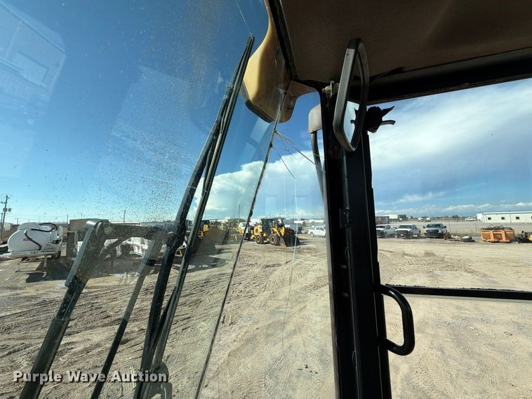image for item DU1583 2004 Caterpillar 938G wheel loader