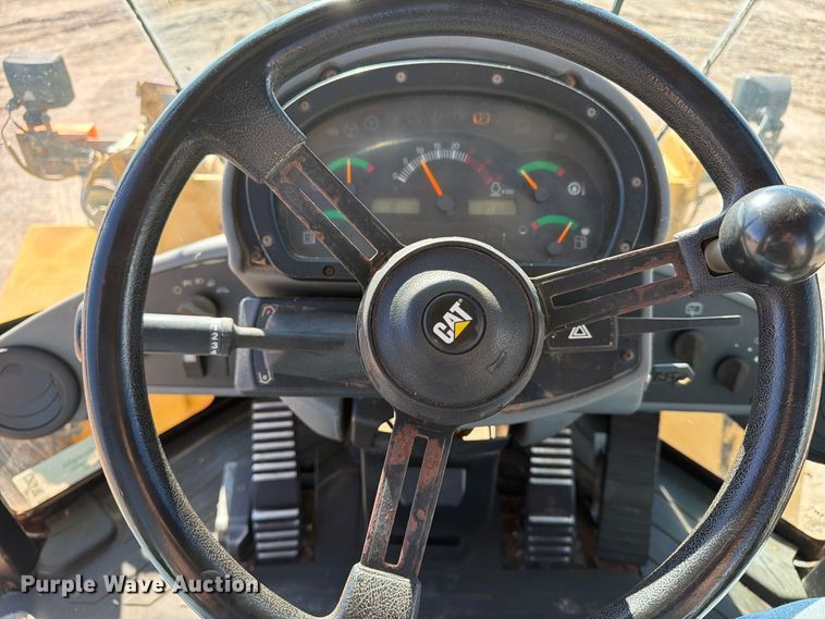 image for item DU1583 2004 Caterpillar 938G wheel loader